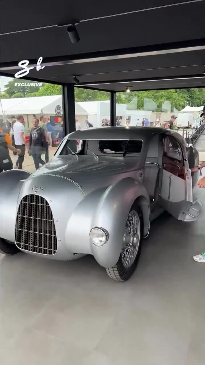 A car designed in the 1930s and built in 2024 audi supercar blondie